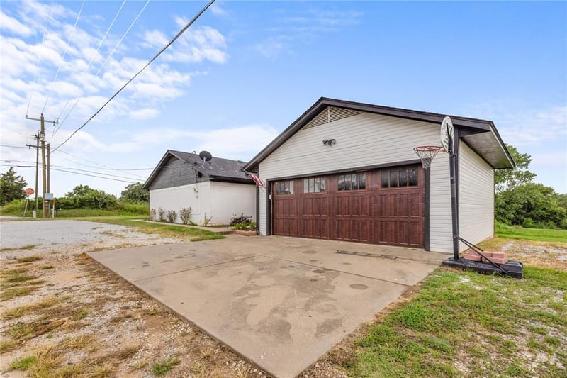 1939 E Texas Street, Denison TX 75021 - Photo 27