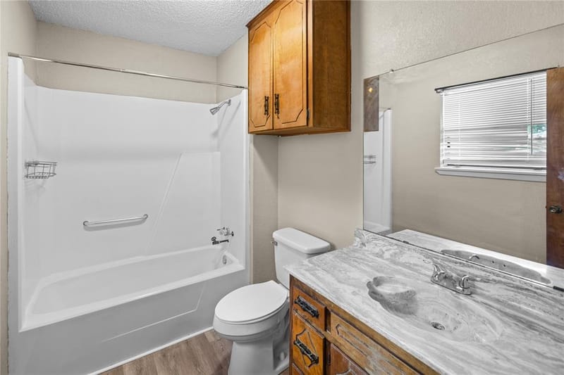1939 E Texas Street, Denison TX 75021 - Photo 13