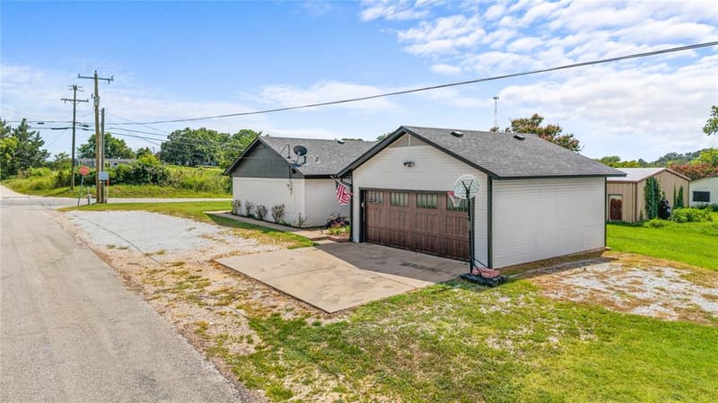 1939 E Texas Street, Denison TX 75021 - Photo 26