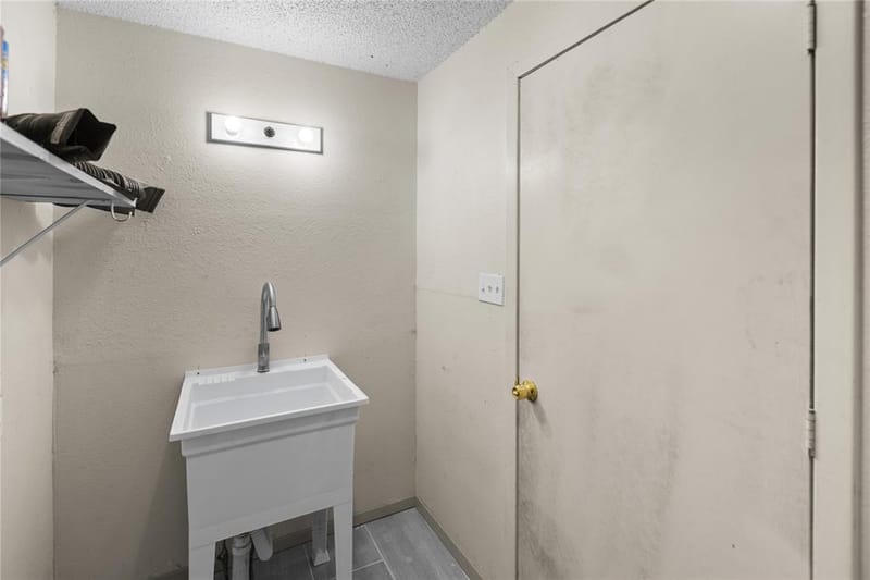 1939 E Texas Street, Denison TX 75021 - Photo 22