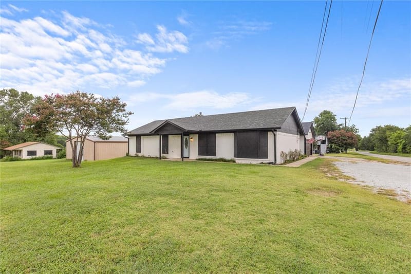 1939 E Texas Street, Denison TX 75021 - Photo 30