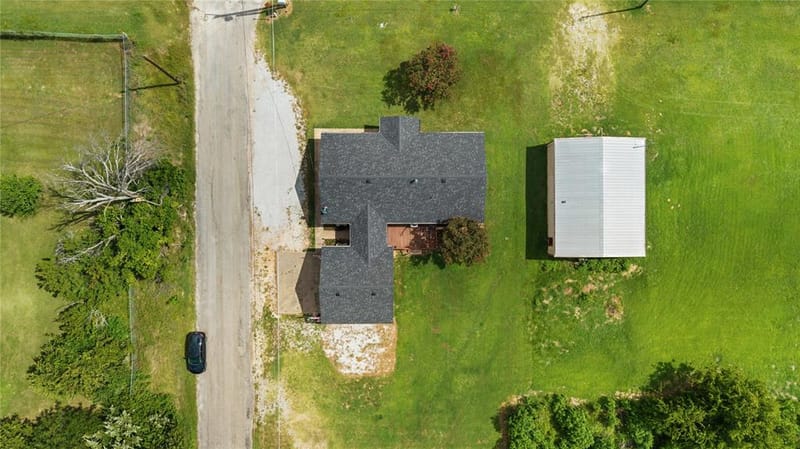 1939 E Texas Street, Denison TX 75021 - Photo 29