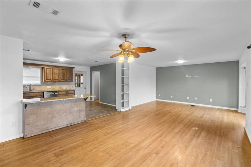 1939 E Texas Street, Denison TX 75021 - Photo 4
