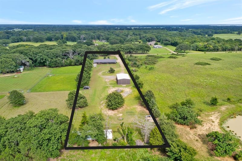 923 County Road 2415, Honey Grove TX 75446 - Photo 36
