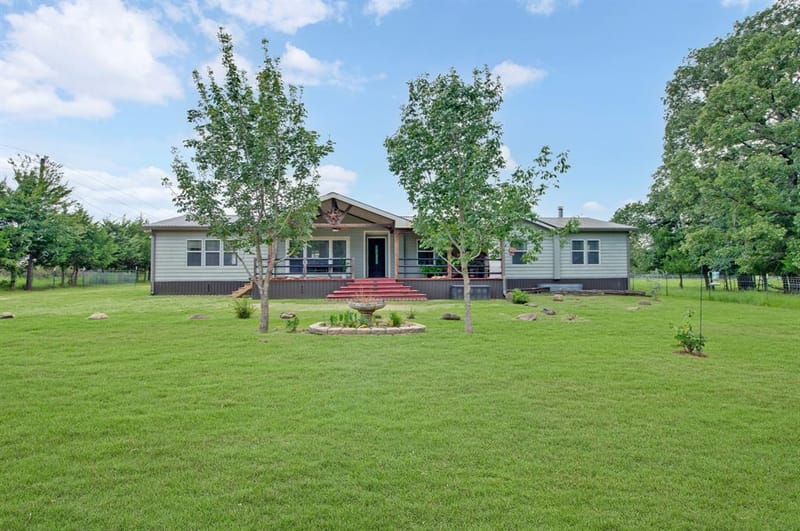 923 County Road 2415, Honey Grove TX 75446