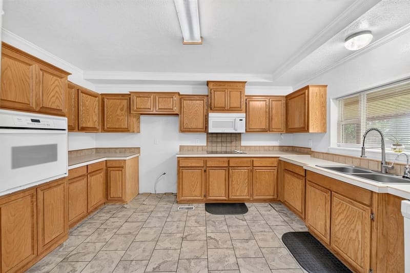 923 County Road 2415, Honey Grove TX 75446 - Photo 15