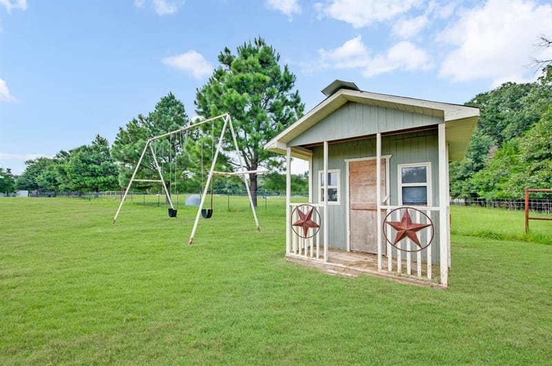 923 County Road 2415, Honey Grove TX 75446 - Photo 25