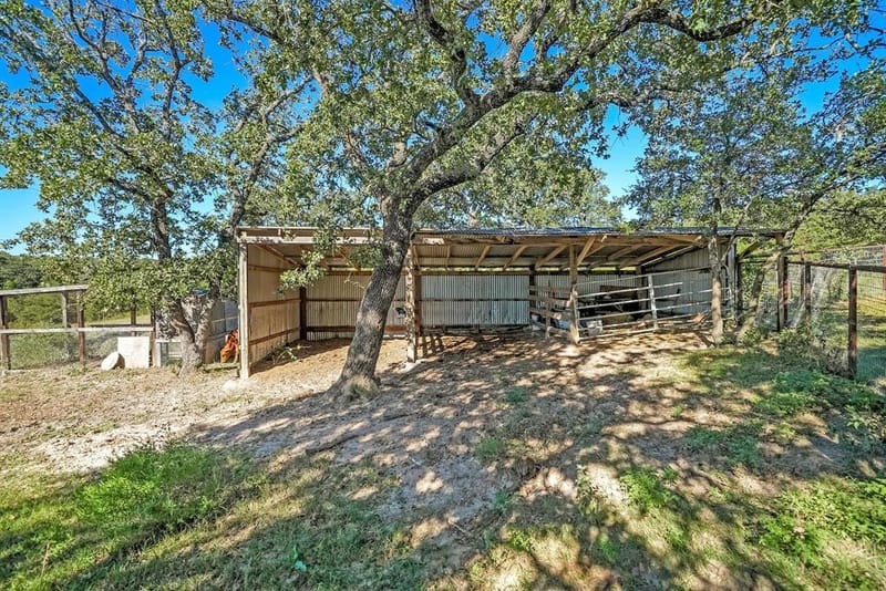 156 Private Road 3626, Springtown TX 76082 - Photo 37
