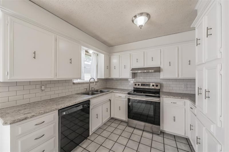 1227 Willowwood Drive, Cleburne TX 76033 - Photo 12