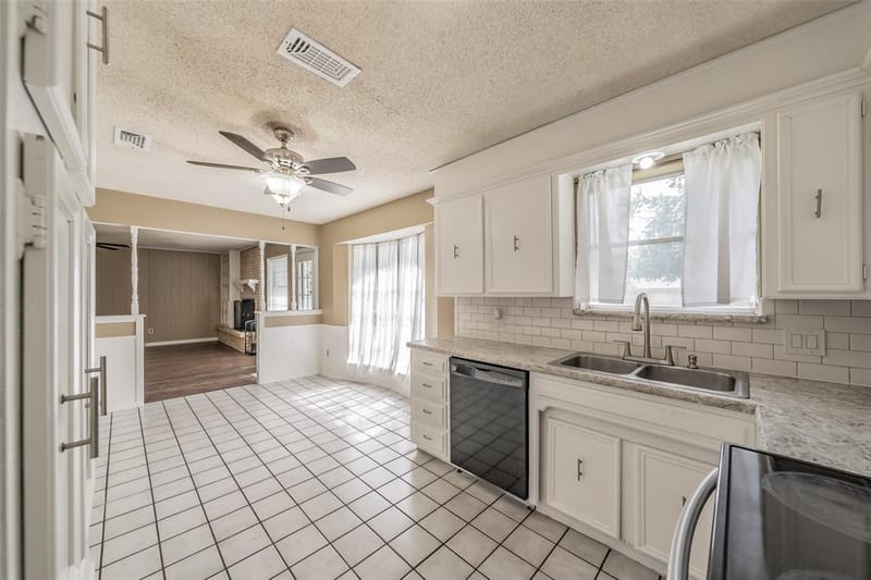 1227 Willowwood Drive, Cleburne TX 76033 - Photo 15