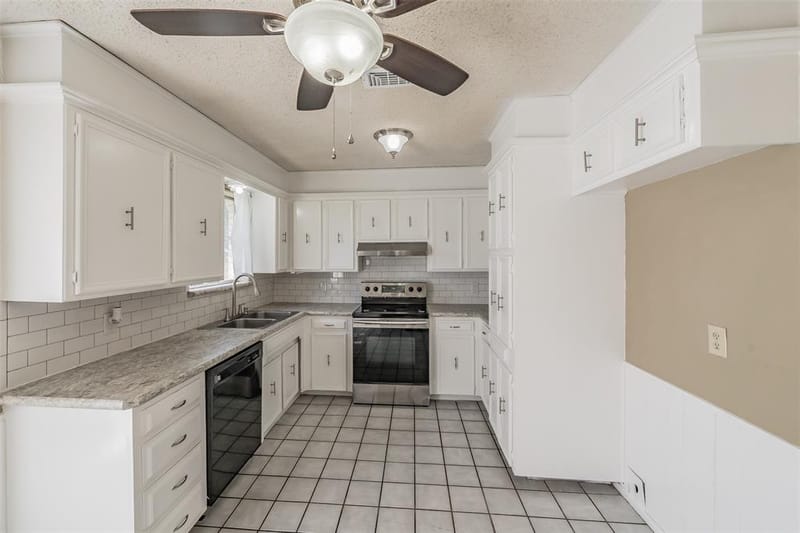 1227 Willowwood Drive, Cleburne TX 76033 - Photo 11