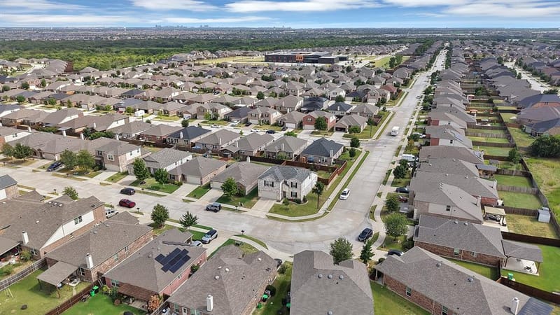 3004 Walker Creek Drive, Little Elm TX 75068 - Photo 32