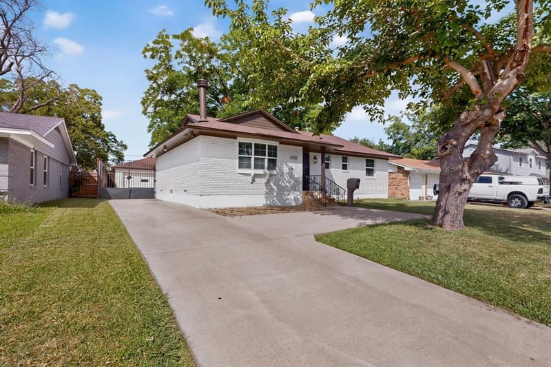 4404 Astor Road, Mesquite TX 75150 - Photo 2