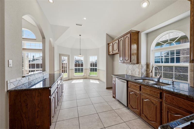 8329 Meadow Sweet Lane, Fort Worth TX 76123 - Photo 6