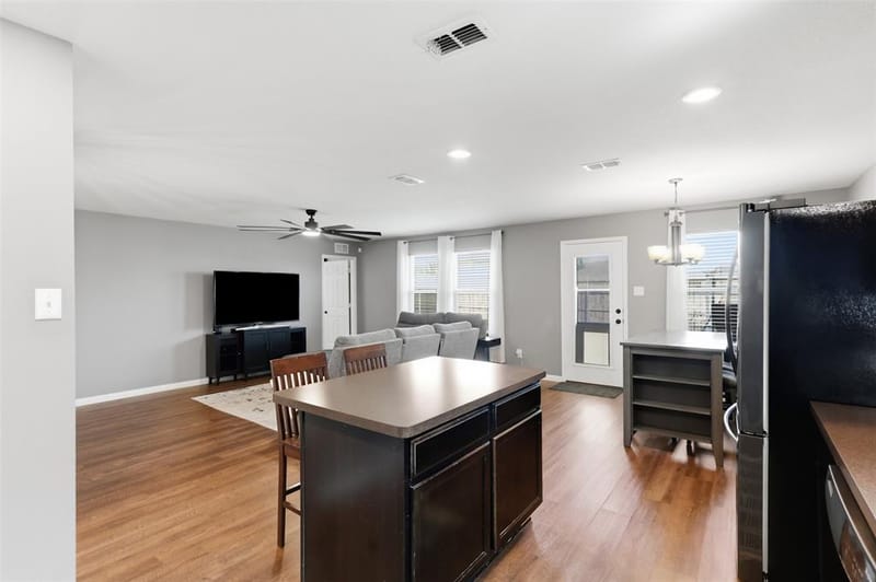 5925 Mountain Bluff Drive, Fort Worth TX 76179 - Photo 12