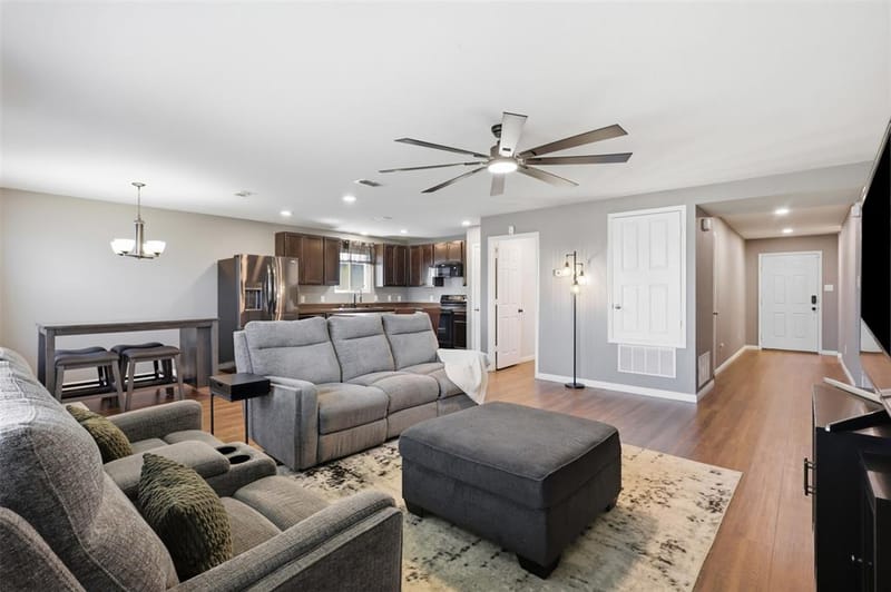 5925 Mountain Bluff Drive, Fort Worth TX 76179 - Photo 4