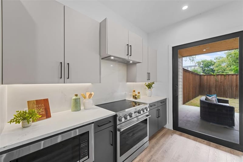 2304 Hondo, Dallas TX 75219 - Photo 10