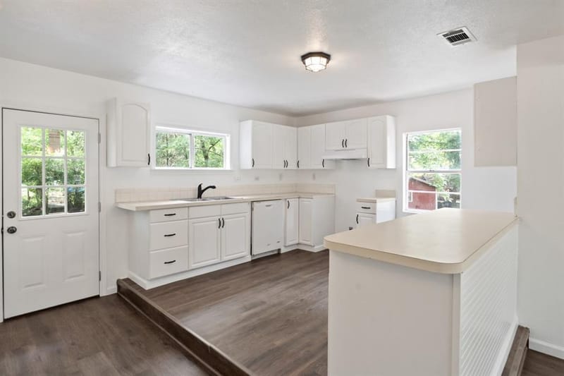 14224 Daniel Boone Lane, Log Cabin TX 75148 - Photo 6