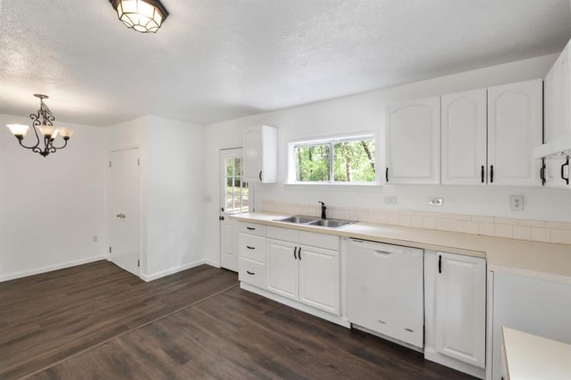 14224 Daniel Boone Lane, Log Cabin TX 75148 - Photo 10