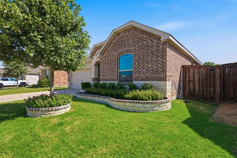 3504 Maroon Creek Road, Aubrey TX 76227 - Photo 2