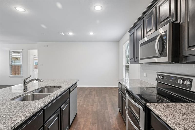 1025 Mason Street, Aubrey TX 76227 - Photo 12