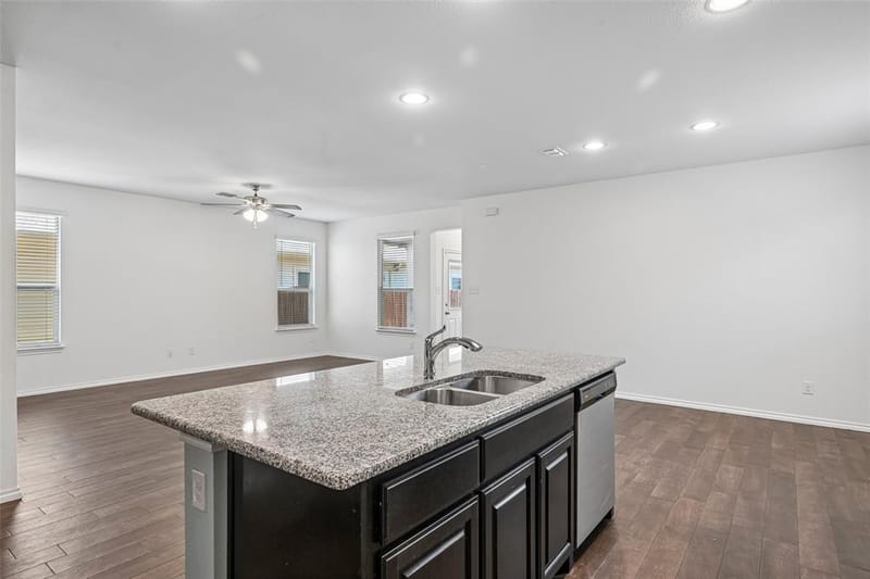 1025 Mason Street, Aubrey TX 76227 - Photo 14