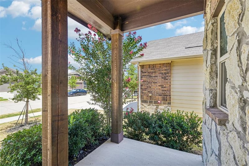 1025 Mason Street, Aubrey TX 76227 - Photo 4