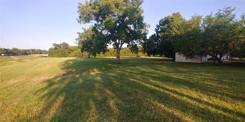 411 S Bradshaw Street, Denton TX 76205 - Photo 18