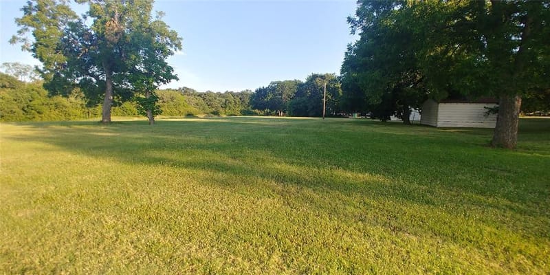 411 S Bradshaw Street, Denton TX 76205 - Photo 19