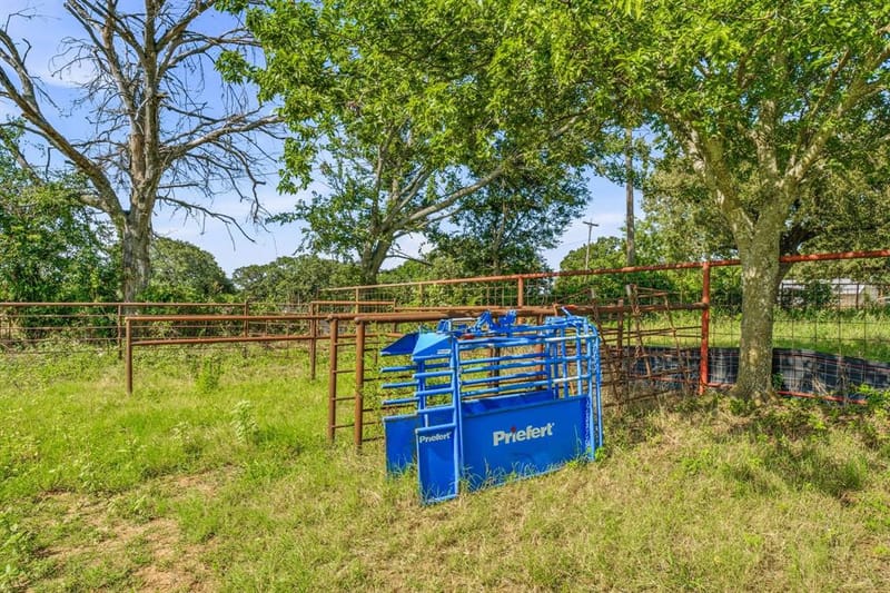 3704 County Road 801, Cleburne TX 76031 - Photo 23