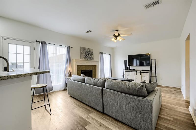 5016 Coral Creek Drive, Fort Worth TX 76135 - Photo 13