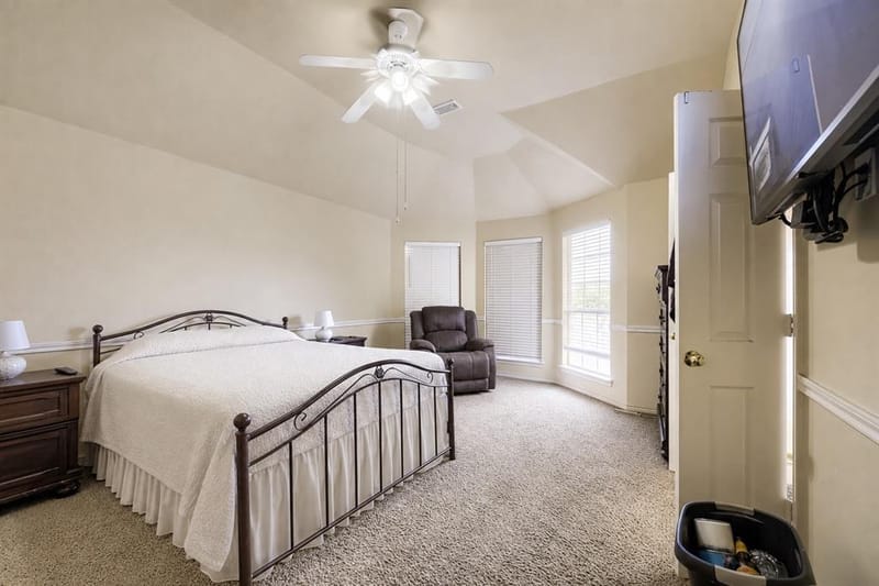 5016 Coral Creek Drive, Fort Worth TX 76135 - Photo 17