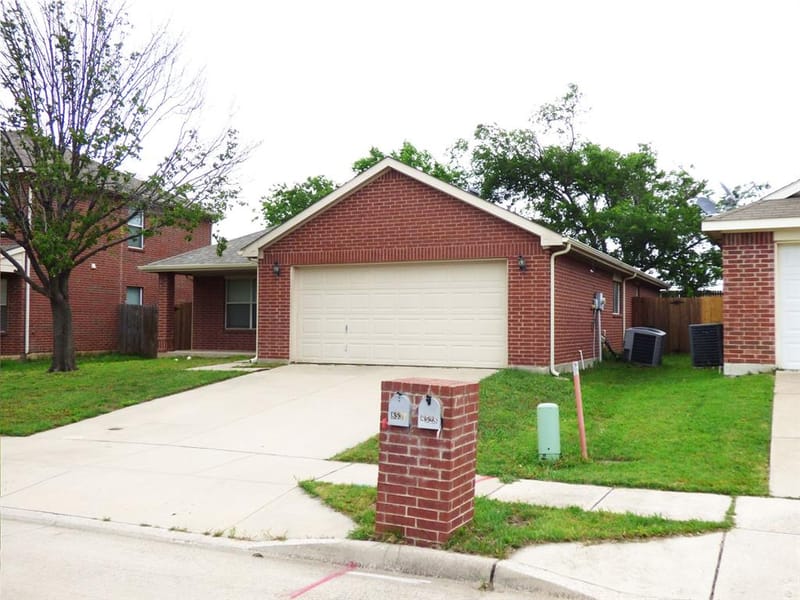 8532 Hawkview Drive, Fort Worth TX 76179 - Photo 2
