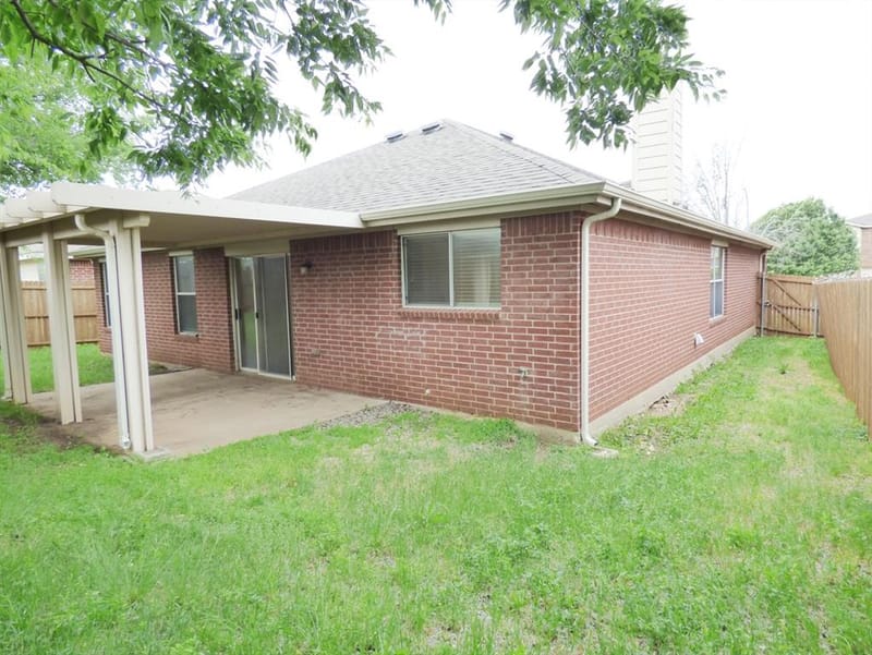 8532 Hawkview Drive, Fort Worth TX 76179 - Photo 4