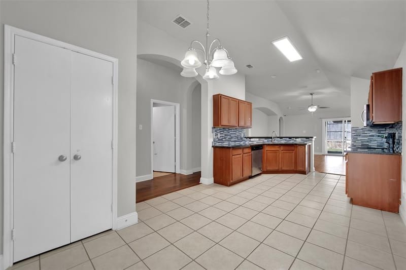5205 Mirror Lake Drive, Haltom City TX 76117 - Photo 9
