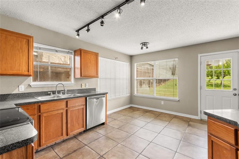 3415 Elmwood Court, Sachse TX 75048 - Photo 17