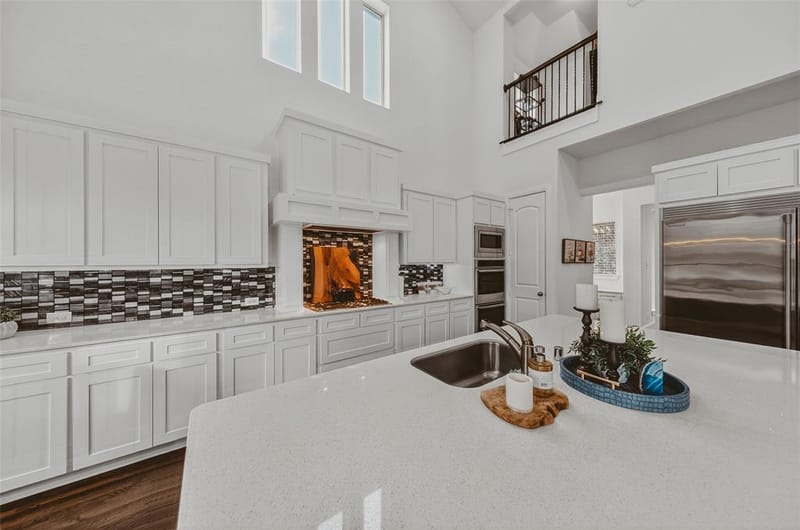 3827 Vanderbilt Lane, Frisco TX 75034 - Photo 2