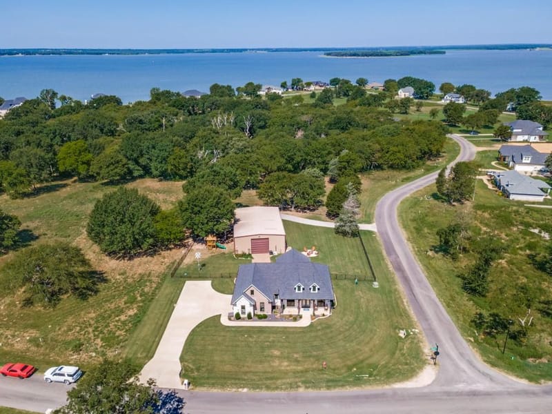722 Clubview Drive, Mabank TX 75143