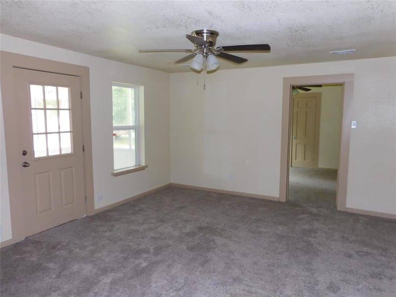 407 NE 4th Street, Hubbard TX 76648 - Photo 23