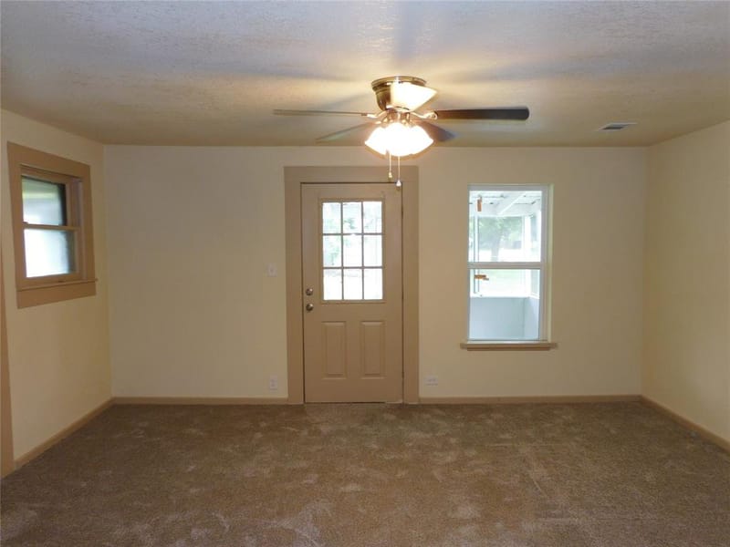 407 NE 4th Street, Hubbard TX 76648 - Photo 22