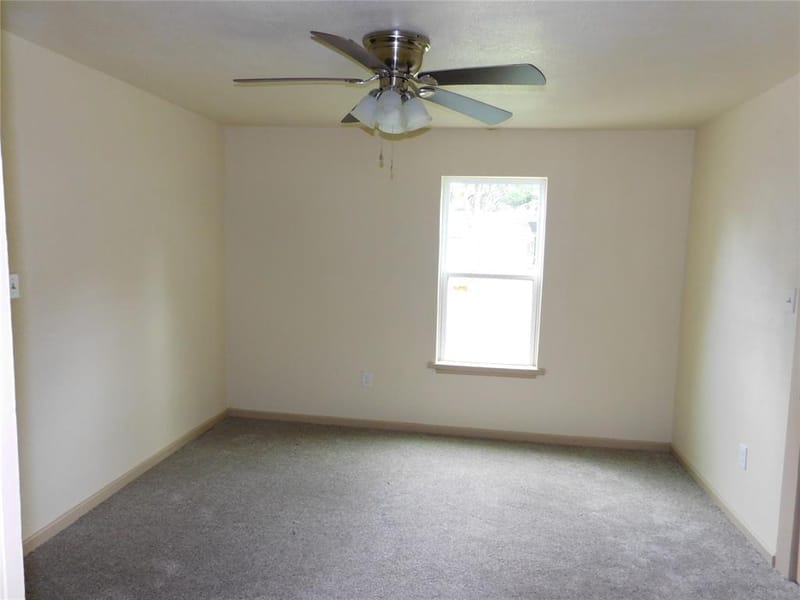 407 NE 4th Street, Hubbard TX 76648 - Photo 24