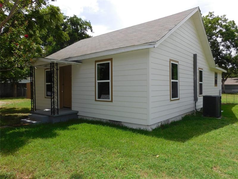 407 NE 4th Street, Hubbard TX 76648 - Photo 25