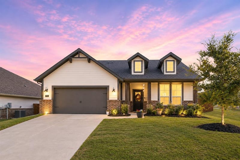 772 Brookside Drive, Springtown TX 76082