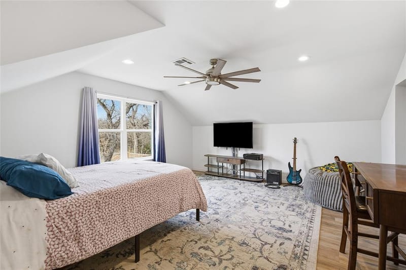 100 Hidden Oaks Drive, Waco TX 76705 - Photo 11