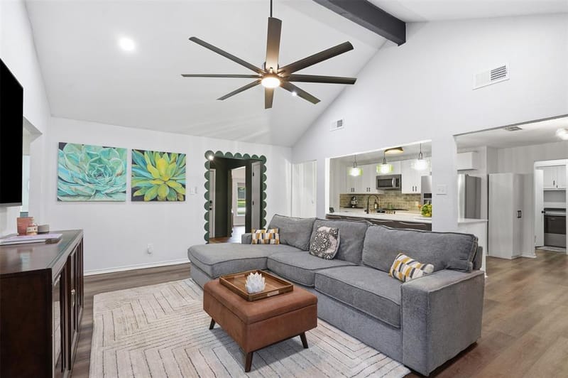 700 Highland Crest Drive, Hurst TX 76054 - Photo 4