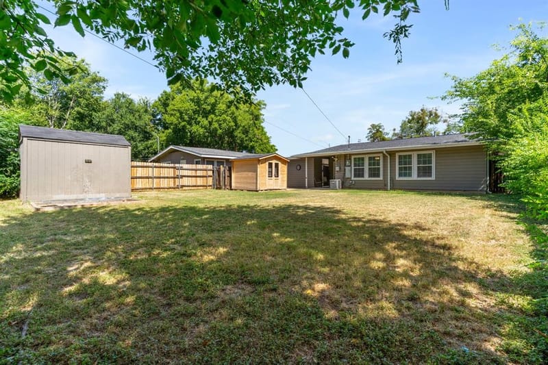 4513 Donnelly Avenue, Fort Worth TX 76107 - Photo 32