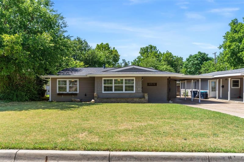 4513 Donnelly Avenue, Fort Worth TX 76107