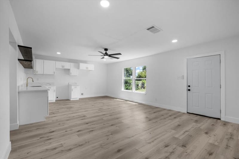 1312 Lindsey Street, Fort Worth TX 76105 - Photo 9