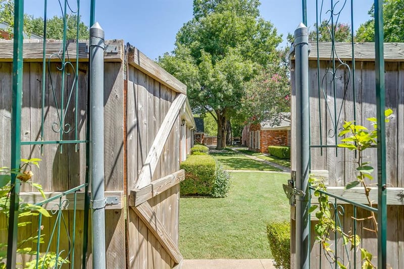 937 Roaring Springs Road, Fort Worth TX 76114 - Photo 28