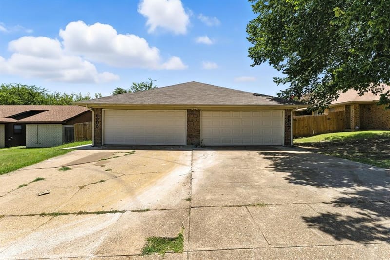 6905 W Cleburne Road, Fort Worth TX 76133